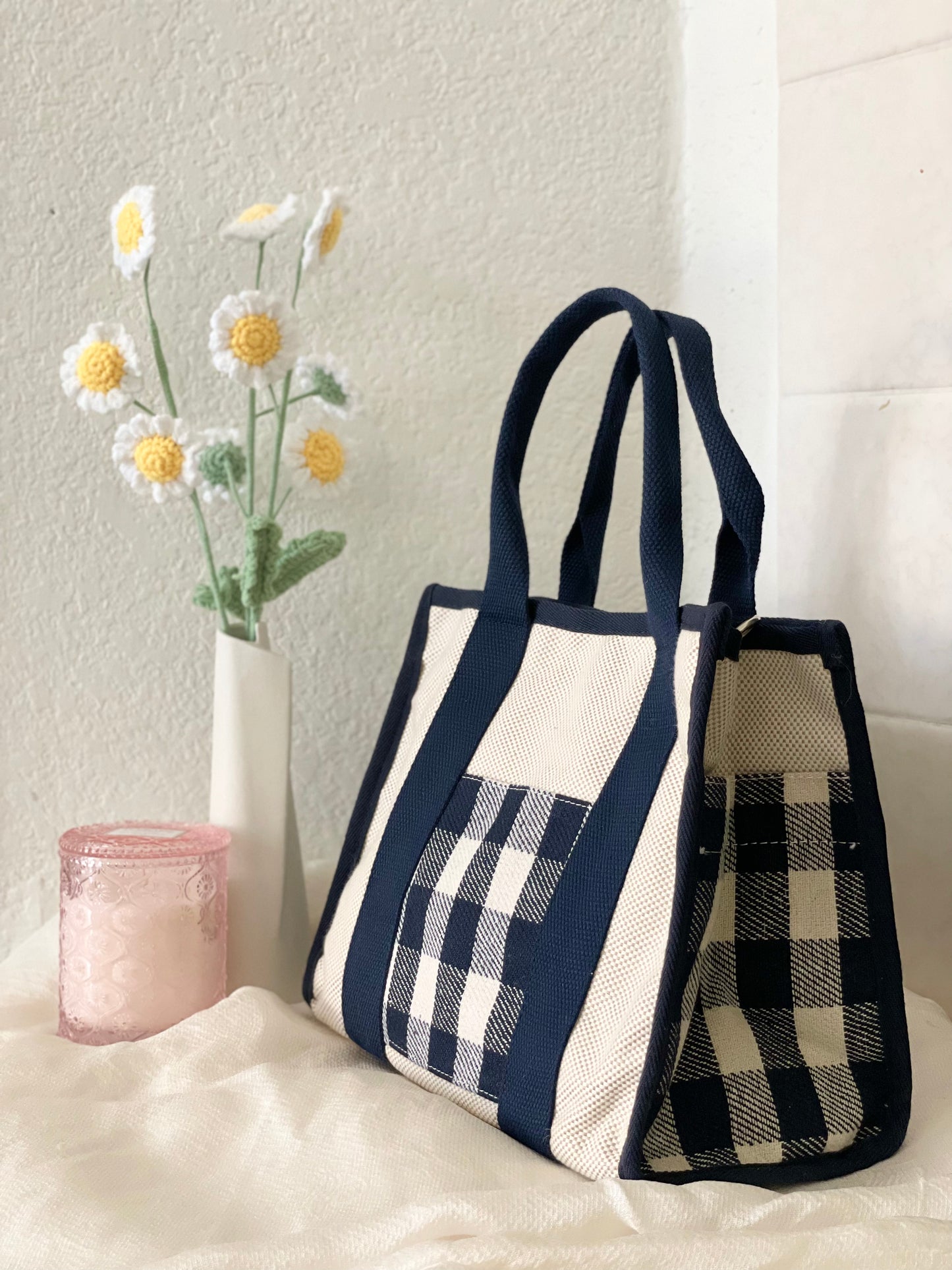 Medium Tote bag